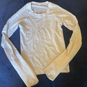 Lululemon long sleeve Swiftly tech in “white” size 0 race length
